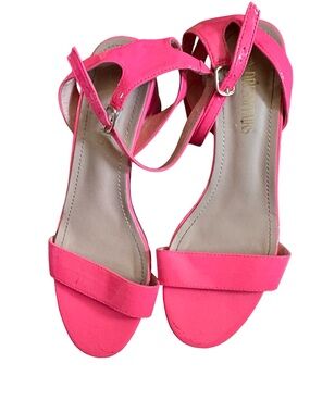 Hot Pink Heels